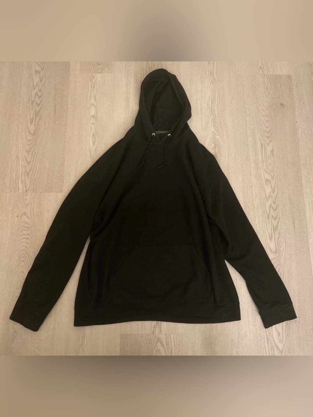 Black hoodie size xl